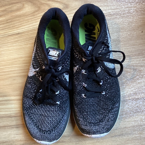 Nike Flyknit Lunar 3 Women’s Running Shoe - Picture 8 of 9
